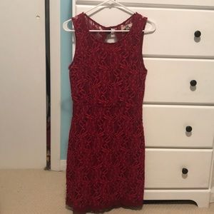 Open back lace red dress